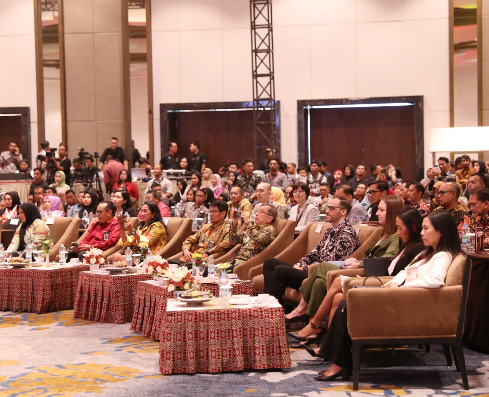 50 Kota Ikut One-on-one Business Matching dengan Investor Asing di Forum MIF Apeksi 2023